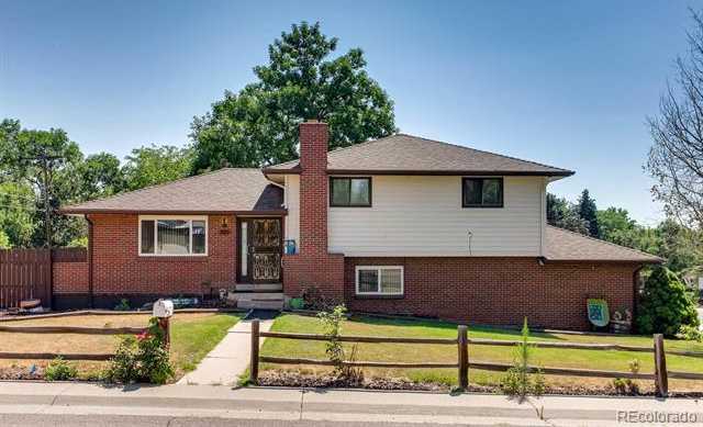 TRELORA Denver Homes With Pools - 700 Deframe St